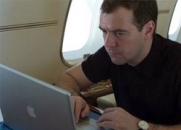Главным блогером Рунета признан Дмитрий Медведев 