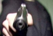 В Красноярске подростки ограбили школьника, угрожая пистолетом 