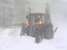 Мощные снегопады прервали автомобильное сообщение России и Норвегии 