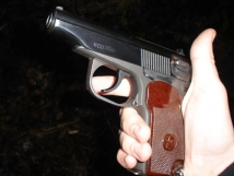 Пьяный москвич выстрелил в глаз администратору бара из газового пистолета 