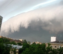 Ураган, надвигающийся на Москву, перенесен на среду 