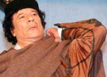 Муаммар Каддафи готов начать переговоры с оппозицией о прекращении огня 