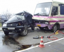 Рейсовый автобус столкнулся с джипом в Ростове-на-Дону: четверо пострадавших 