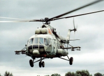 Вертолет совершил аварийное приземление в Пермском крае 