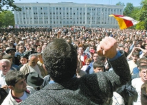 Во Владикавказе митинг противников Кокойты разогнали из-за боязни столкновений
