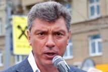 Немцов вновь стал «выездным» 