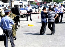 При взрыве на автодороге в Дагестане пострадали шесть человек 