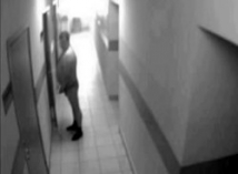 Питерский полисмен замечен в «мокром деле» у дверей собственного кабинета