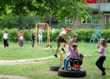 В Ангарске на детской площадке погибла девятилетняя девочка 