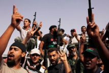 Ливийские повстанцы начали воевать друг с другом