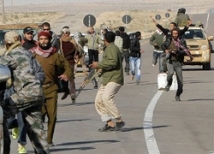 Ливийские повстанцы захватили порт в городе Сирт 