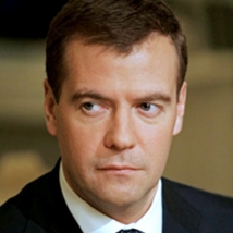 Медведев: федеральная власть подменять региональную не должна 