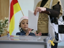 Жители Южной Осетии проголосовали за придание русскому языку статуса государственного 