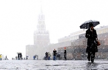 Сильный ветер, гололедица и мокрый снег ожидают сегодня москвичей 