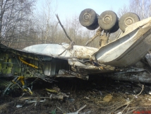 На обломках самолета Качиньского найдены следы взрывчатки 