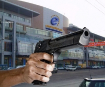 Стрельба из травматического пистолета около ТЦ «Европейский» признана законной 