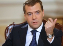 Медведев призвал единороссов не «пудрить мозги» россиянам 