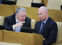Жириновский предложил Путину назначить на место Суркова своего сына 