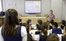 Путин пообещал, что базовое образование в школах останется бесплатным