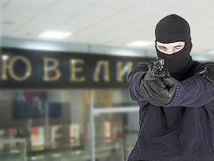 Трое в масках ограбили ювелирный магазин в Москве 