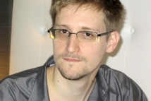 Конгресс США принял закон о санкциях против страны, которая предоставит убежище Сноудену