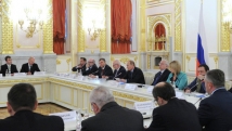 Путин хочет получать от СПЧ информацию, «не лакирующую действительность» 