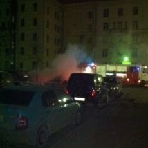 Две иномарки взорвались у здания администрации Красногвардейского района Петербурга 