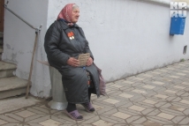 Число недоедающих россиян достигло максимума с 2009 года, число богатых – исторического максимума