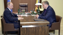 Путин отправил губернатора Ленинградской области в отставку «по собственному» до выборов